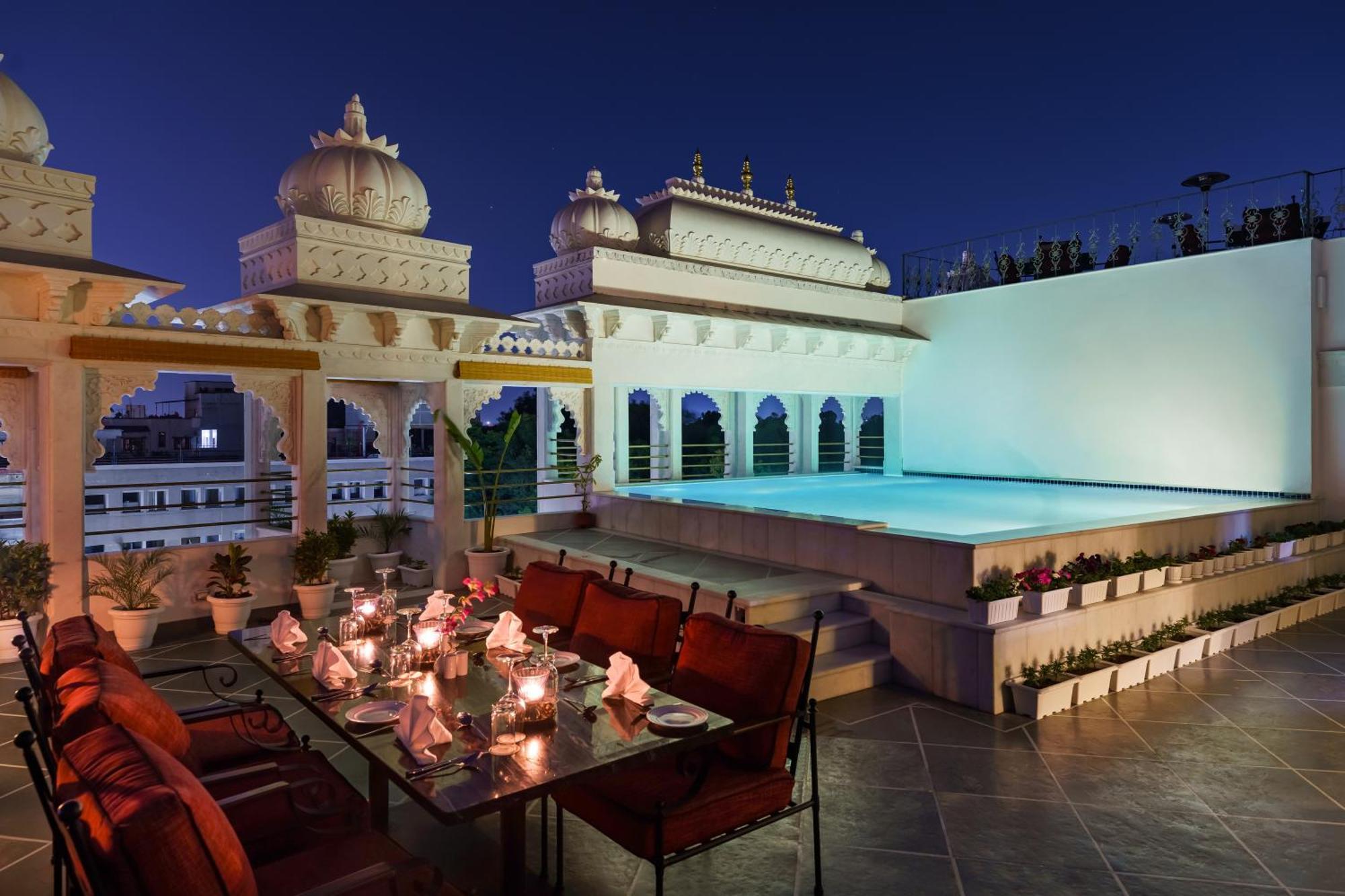 Chunda Haveli Hotel Udaipur Exterior photo