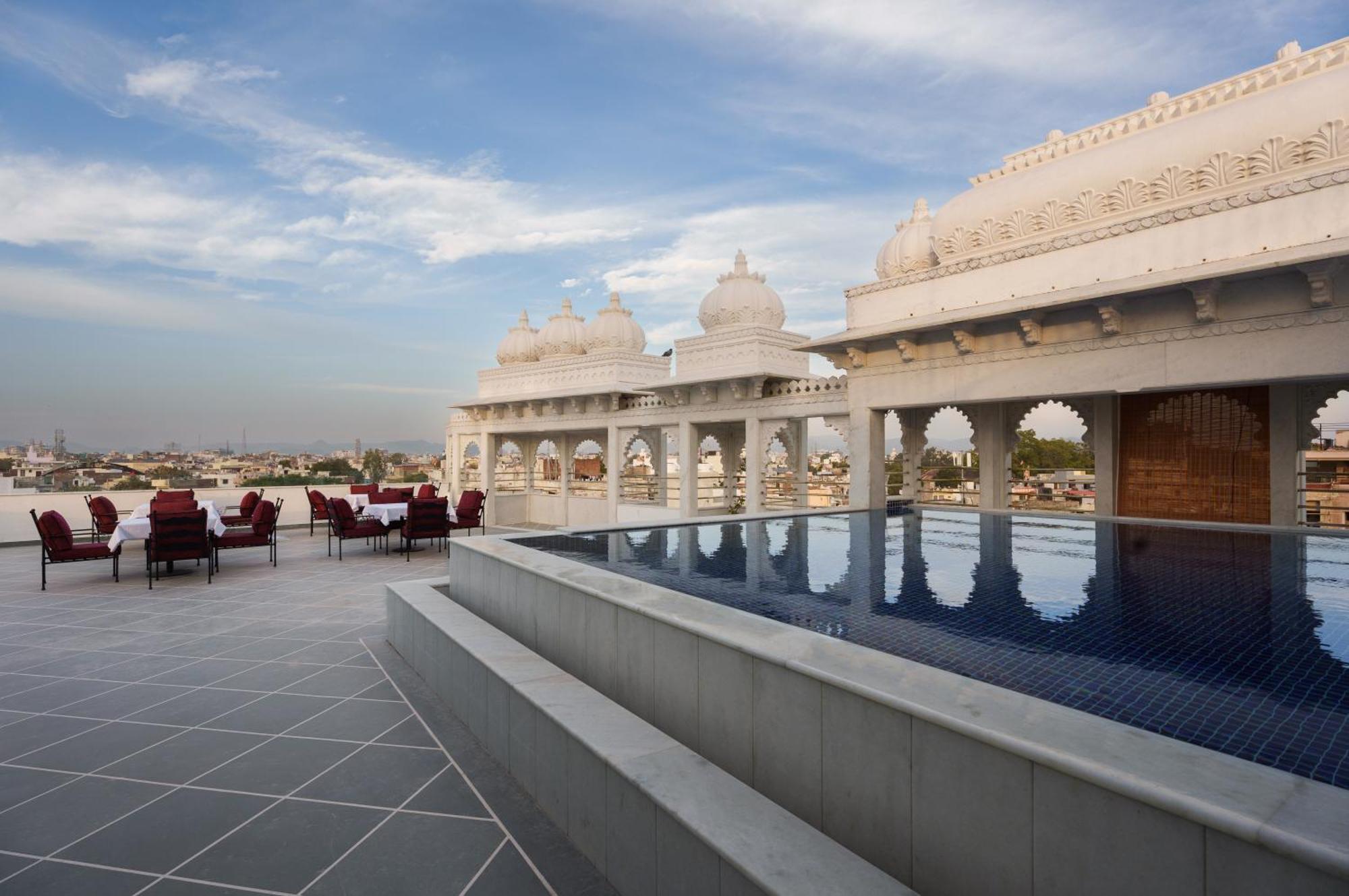 Chunda Haveli Hotel Udaipur Exterior photo
